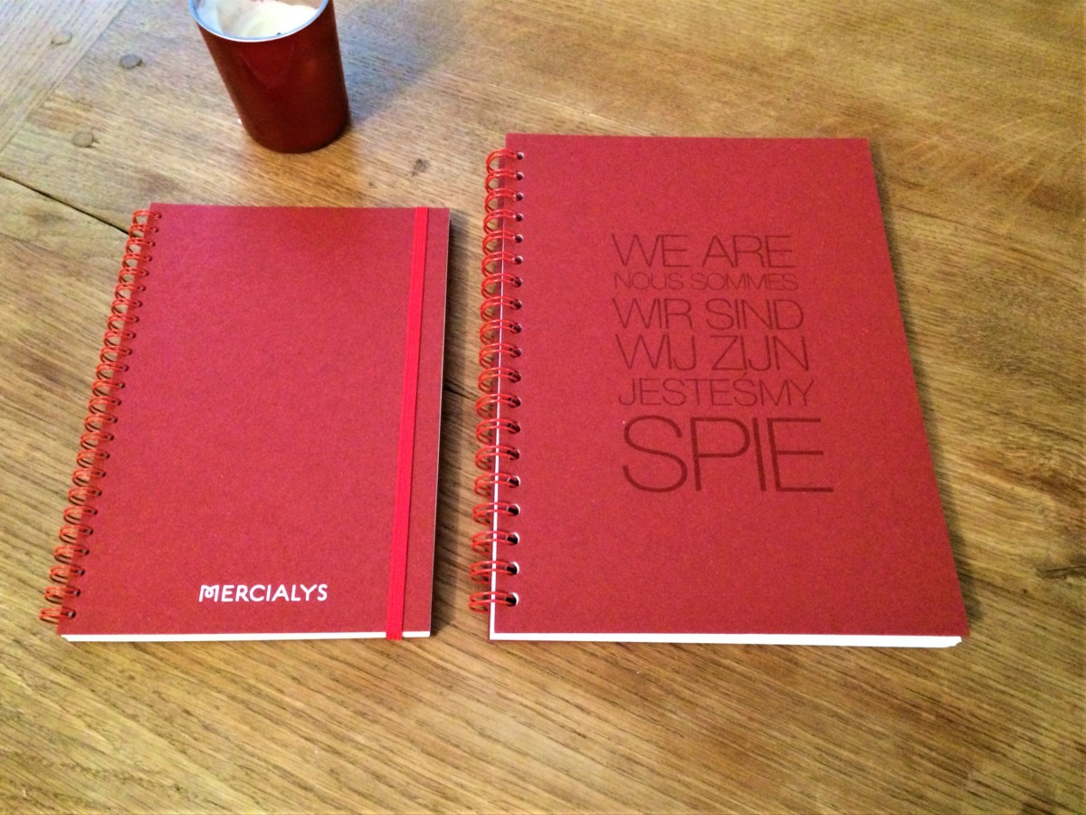 carnets personnalises rouge - carnet personnalisé : tendance rouge...